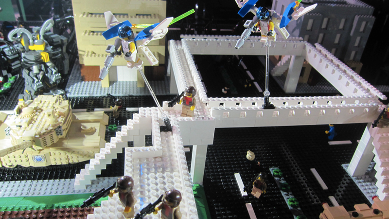 Illustration for article titled Giant Robots and Giant Insects Look Even Cooler in LEGO